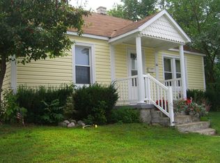 66 Pleasant St, Oxford, MI