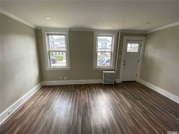 2nd image of 486 Court Ave