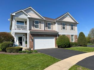 698 Nelson Ct, Geneva, IL 60134