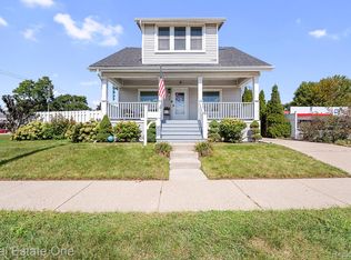 550 Goddard St, Wyandotte, MI 48192