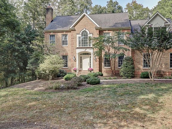 4th image of 3852 Clifton Manor Pl