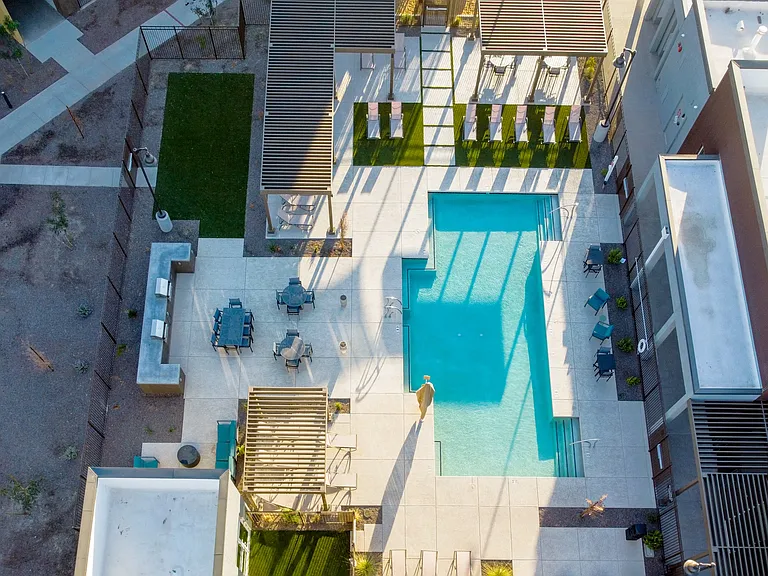 Copa Flats — Photo 36