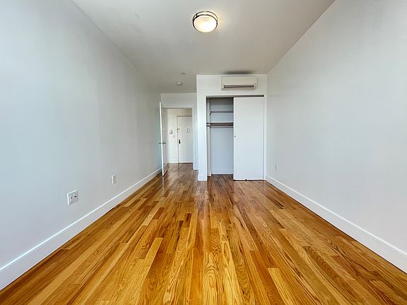 5th image of 490 Ocean Pkwy #68