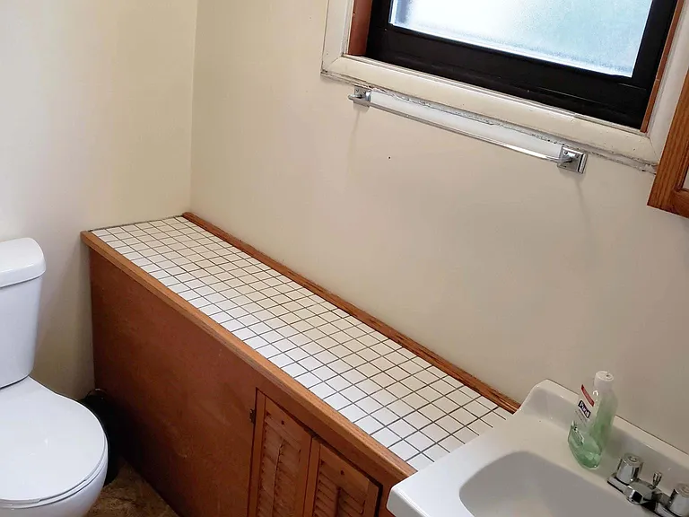 3745 N Keeler Ave #G — Photo 6