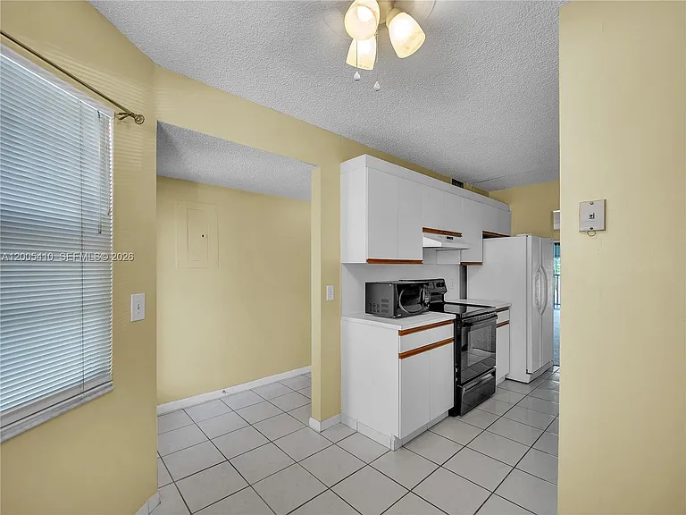 12701 SW 13th St #202F — Photo 9