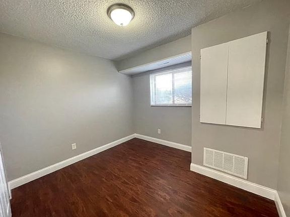 5th image of 2605 Terrace Ave APT 4
