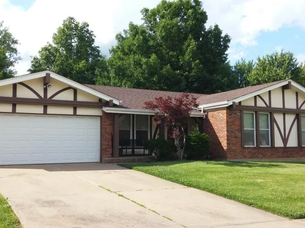 15453 Hitchcock Rd, Chesterfield, MO 63017