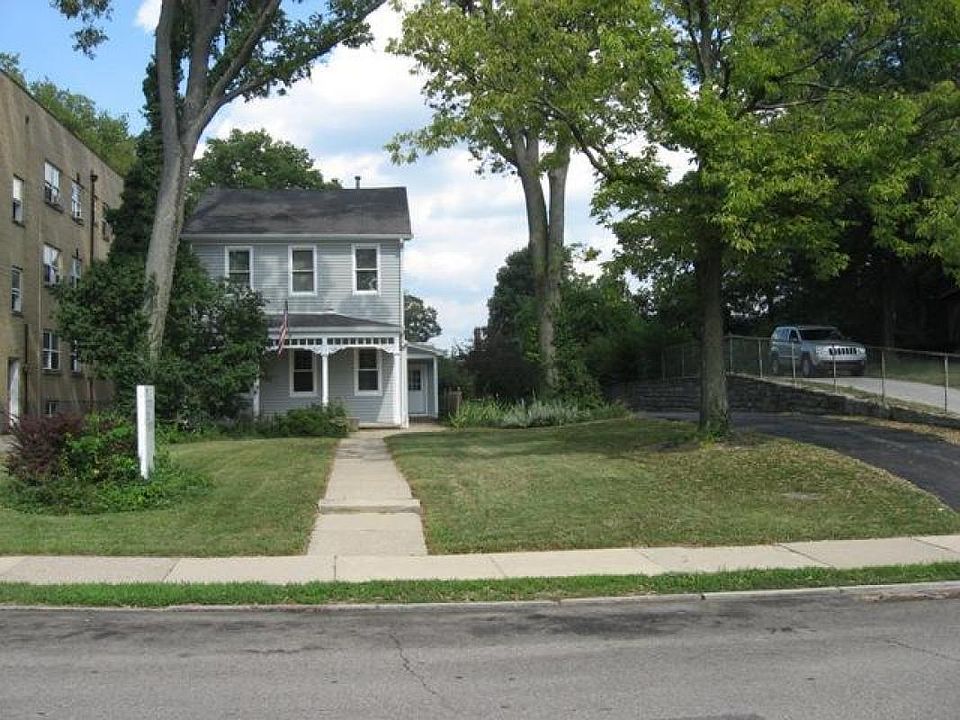2nd image of 2330 Kemper Ln