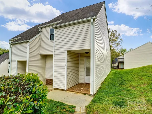 9131 Spyglass Pl APT F, Charlotte, NC 28214