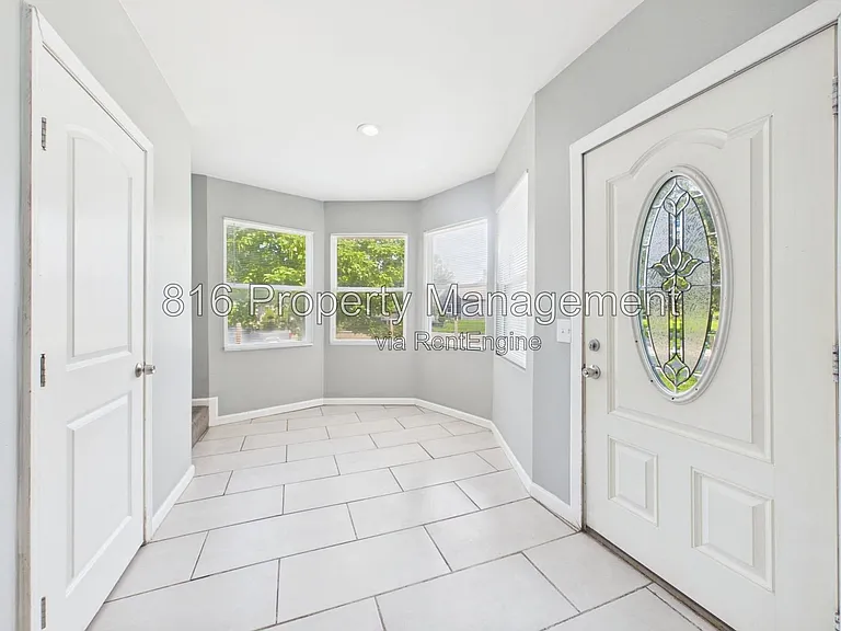 1256 Pennsylvania Ave — Photo 4