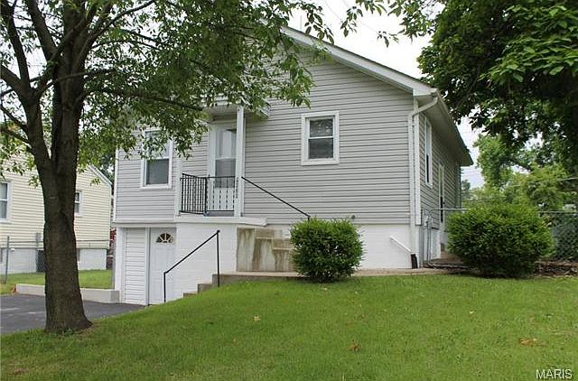 1st image of 9430 Flora Ave