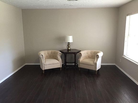 2nd image of 2728 Carlton Way