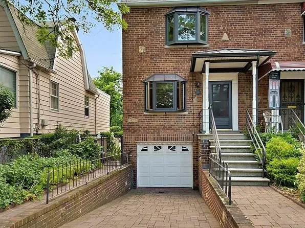 2561 Eastchester Road, Bronx, NY 10469