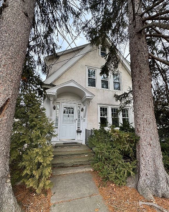 1st image of 168 Leroy St