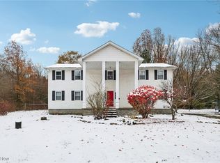 361 Mahan Denman Rd NW, Bristolville, OH 44402