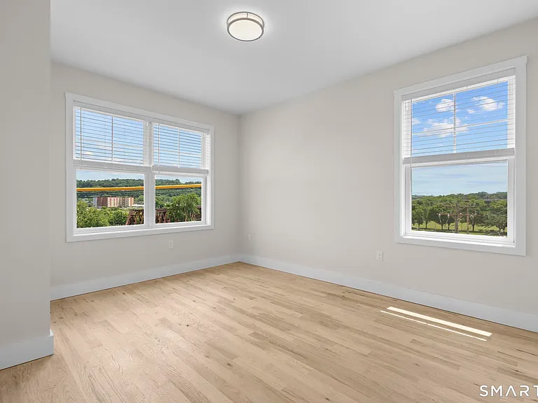 113 Canal St W #302 — Photo 34