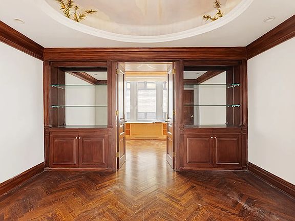 5th image of 480 Park Ave APT 8G