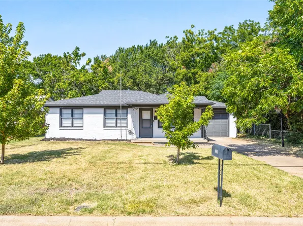 321 Harmon Rd, Hurst, TX 76053