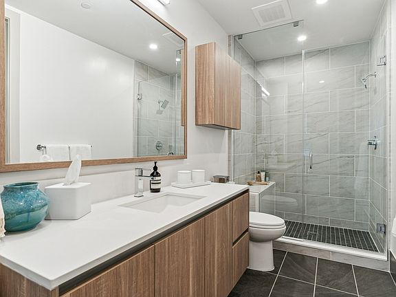 Maple Terrace Residences Bathroom