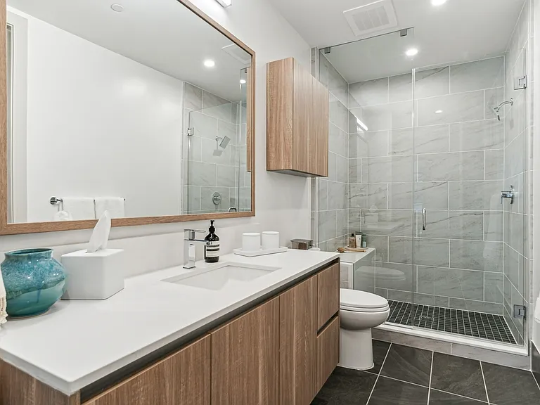 Maple Terrace Residences Bathroom