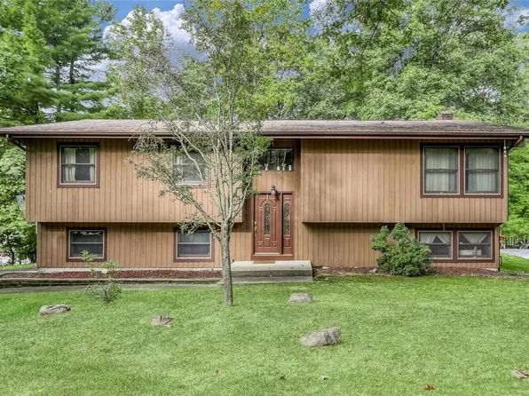 17 Landau Lane, Spring Valley, NY 10977