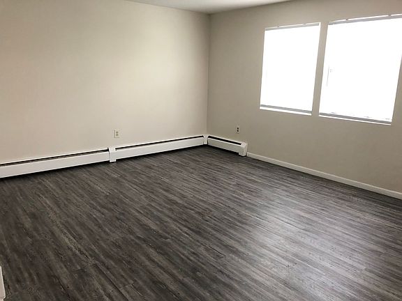 2nd image of 358-362 Edwards Ave N #358-09