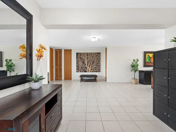 9546 Daaz Way #317, Carolina, PR 00979