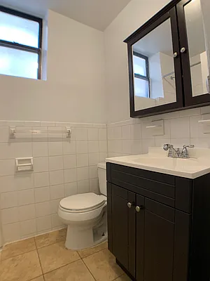 Rented by Lisa Management Inc | media 23