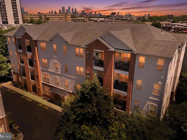 3130 Capri Dr #16, Philadelphia, PA 19145