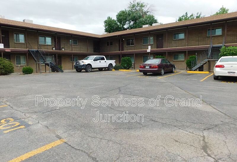1st image of 1302 Glenwood Ave #204