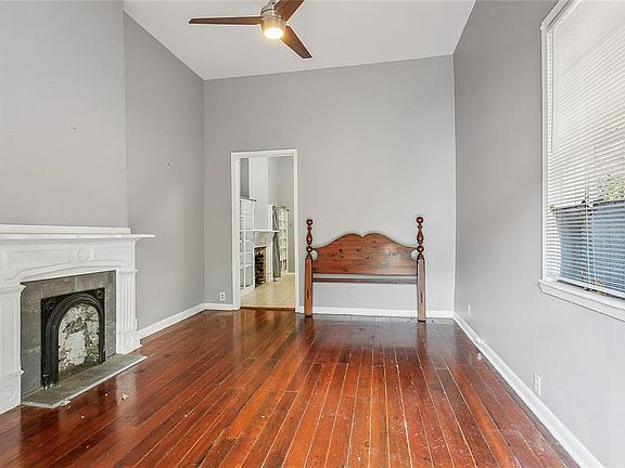 2nd image of 705-07 Alvar St