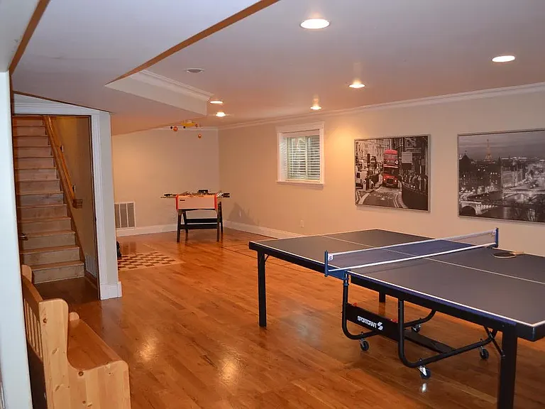 Basement/rec