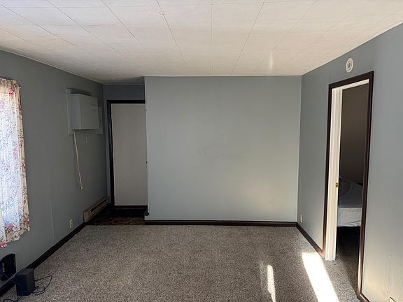 5th image of 525 2nd St N