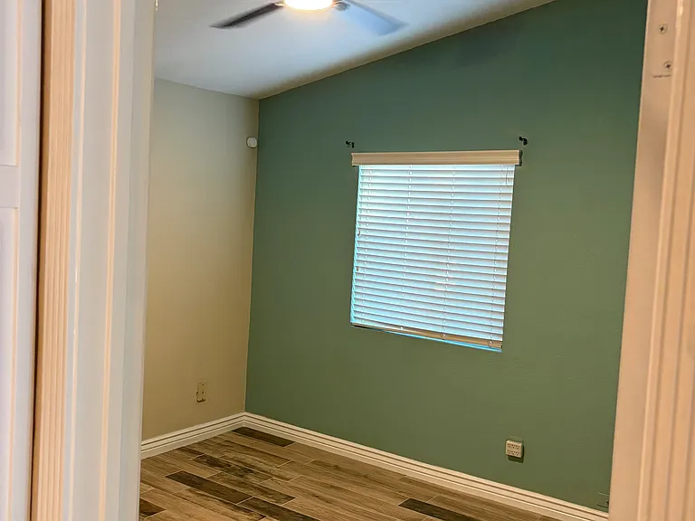 1916 W Jerome Ave #2 — Photo 11