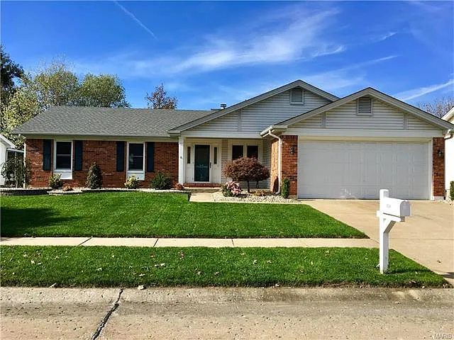 1034 Pegasus Cir photo 1