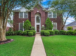 3012 Oak Creek Dr, Pearland, TX 77581