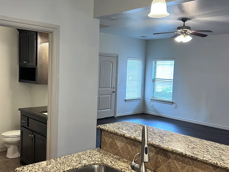 12003 Jadesdale Cir — Photo 32