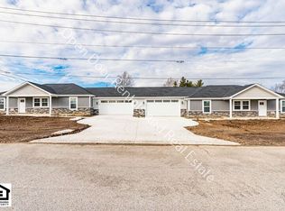 10547 Old Leo Rd, Fort Wayne, IN 46825