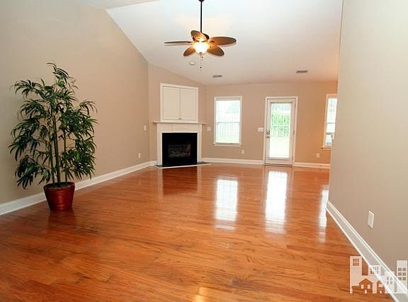 4th image of 644 Windgate Dr