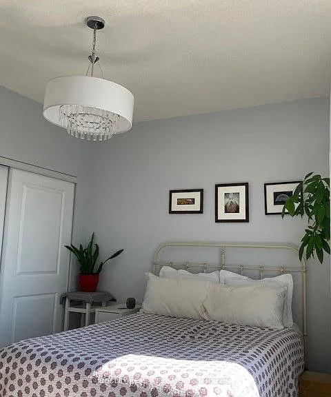 4196 Dundas St W #605 — Photo 7