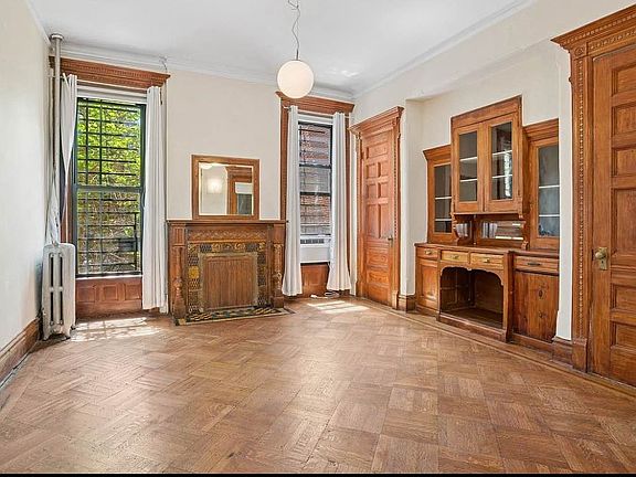 3rd image of 440 Greene Ave #1