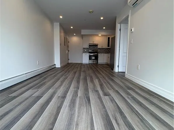 8323 13th Ave #3B, Brooklyn, NY 11228