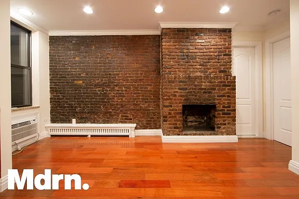 Rented by Mdrn Residential | media 6