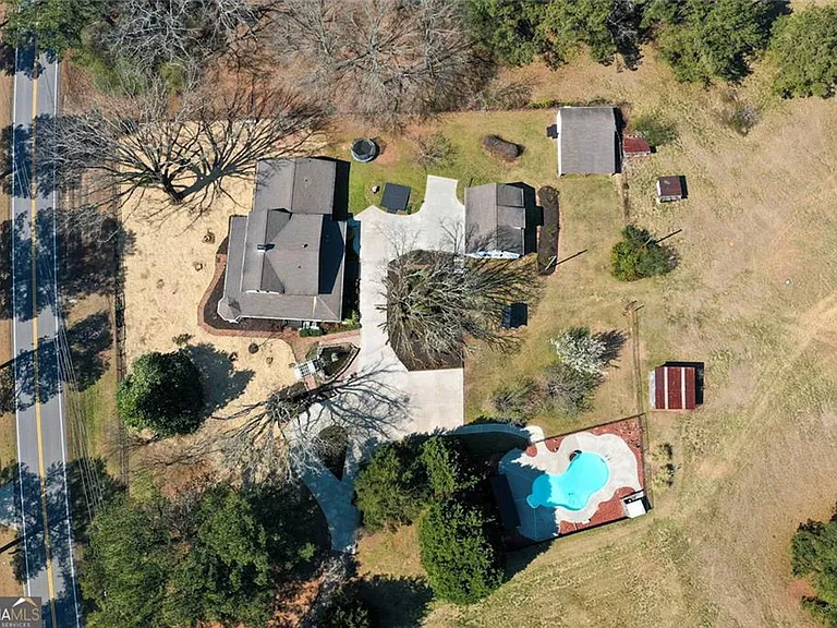 813 Sandy Creek Rd — Photo 3