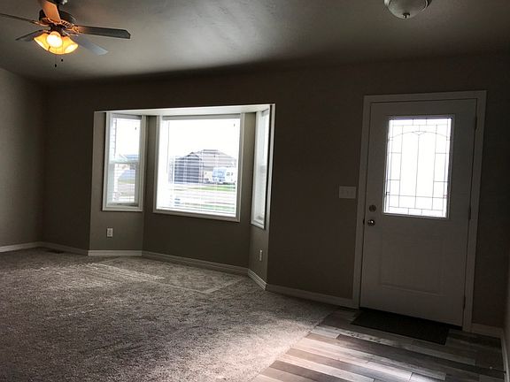 4th image of 959 N Preston Dr