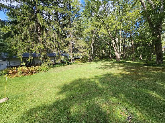 sits on over 4 acres