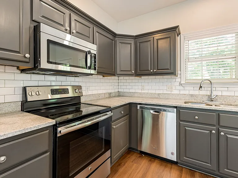 1311 Cashmere Dr — Photo 24