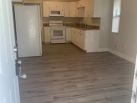 5th image of 11452 Oceanspray Blvd