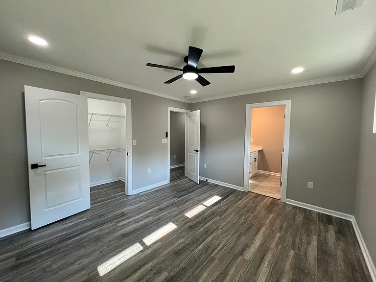 11405 Cresthill Dr — Photo 12