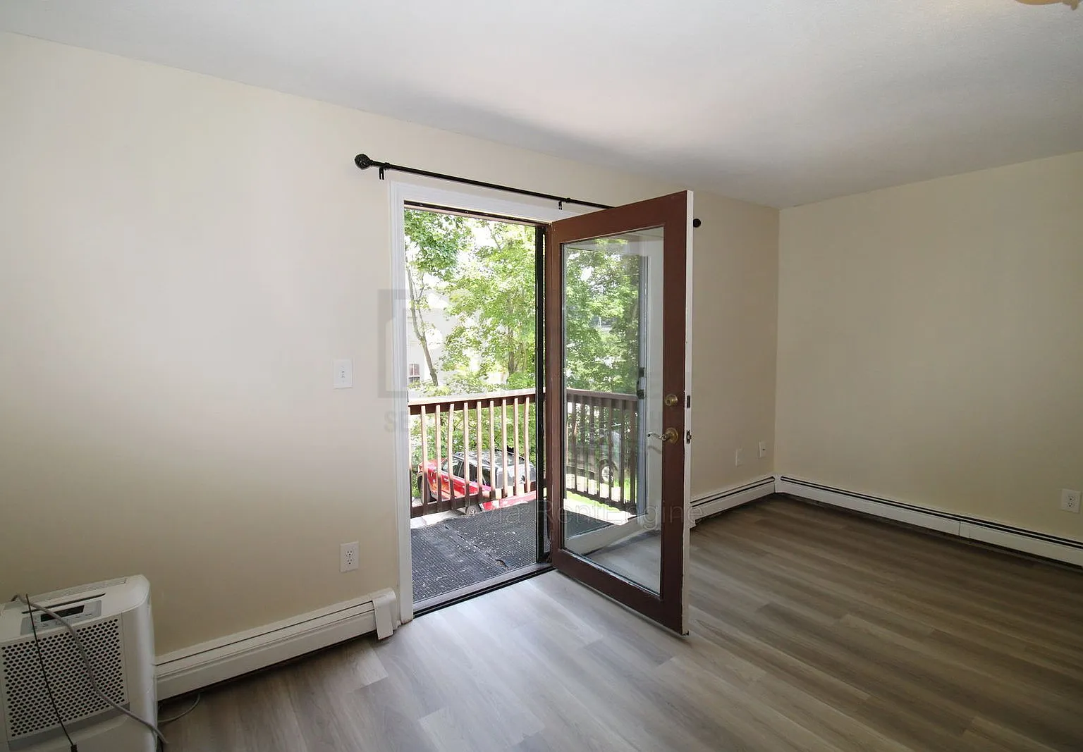 2 bed, 1.0 bath, $1,595 — Photo 3